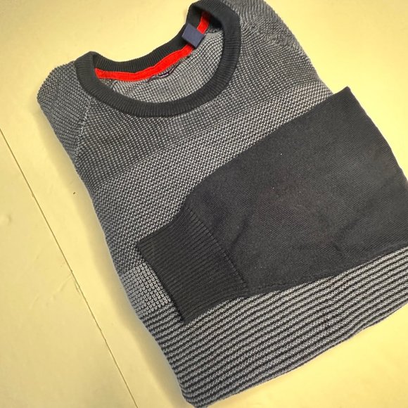 English laundry. Men’s long sleeve pull over‎ sweater. Size medium. - Picture 3 of 8